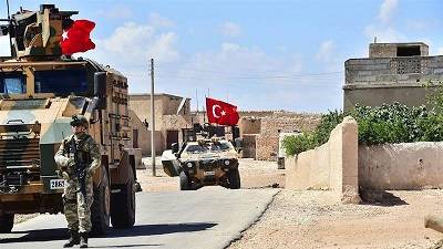 Turkish forces begin patrolling Syria